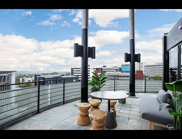 1 BEDROOM PROPERTY TO RENT IN SANDTON CBD